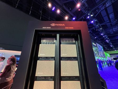 tagreuters.com2025binary_LYNXMPEL4409T-VIEWIMAGE