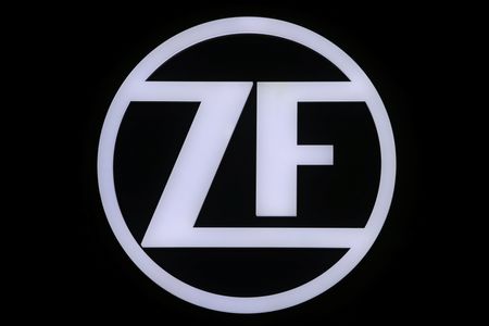 tagreuters.com2025binary_LYNXMPEL2J0CE-VIEWIMAGE