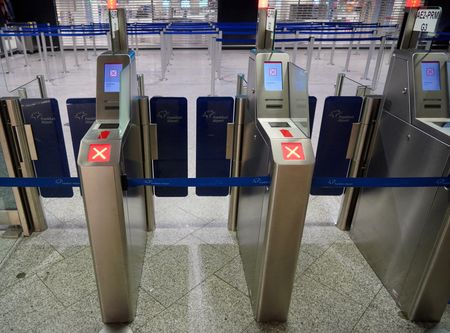 tagreuters.com2024binary_LYNXNPEK1L0QF-VIEWIMAGE