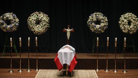 tagreuters.com2024binary_LYNXMPEK8E00C-VIEWIMAGE