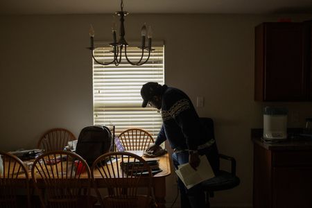 tagreuters.com2025binary_LYNXMPEL1D0M9-VIEWIMAGE