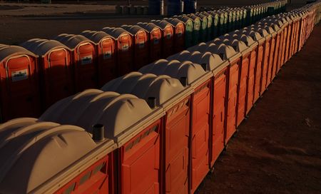 tagreuters.com2025binary_LYNXNPEL0Q0KX-VIEWIMAGE