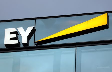 tagreuters.com2023binary_LYNXMPEJ0I0R6-VIEWIMAGE