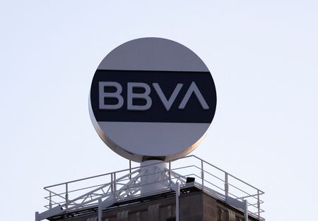 tagreuters.com2024binary_LYNXMPEK840SI-VIEWIMAGE