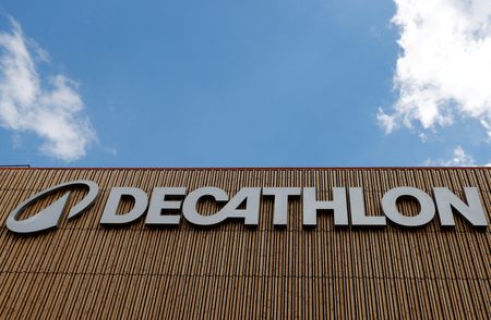 tagreuters.com2024binary_LYNXMPEK9R05L-VIEWIMAGE