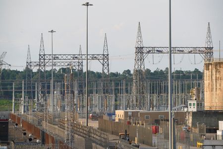 tagreuters.com2025binary_LYNXNPEL0Q0VY-VIEWIMAGE