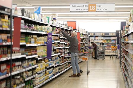 tagreuters.com2025binary_LYNXNPEL0R00A-VIEWIMAGE