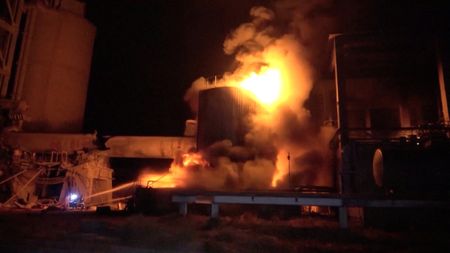 tagreuters.com2025binary_LYNXMPEL4501M-VIEWIMAGE