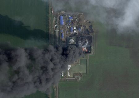 tagreuters.com2025binary_LYNXNPEL2N0EI-VIEWIMAGE