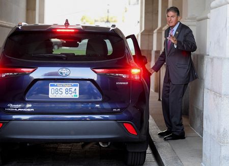 tagreuters.com2023binary_LYNXMPEJ0O0K0-VIEWIMAGE