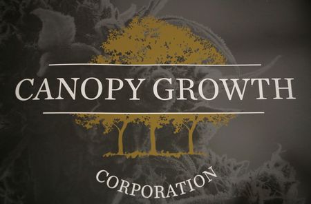tagreuters.com2023binary_LYNXMPEJ180KT-VIEWIMAGE